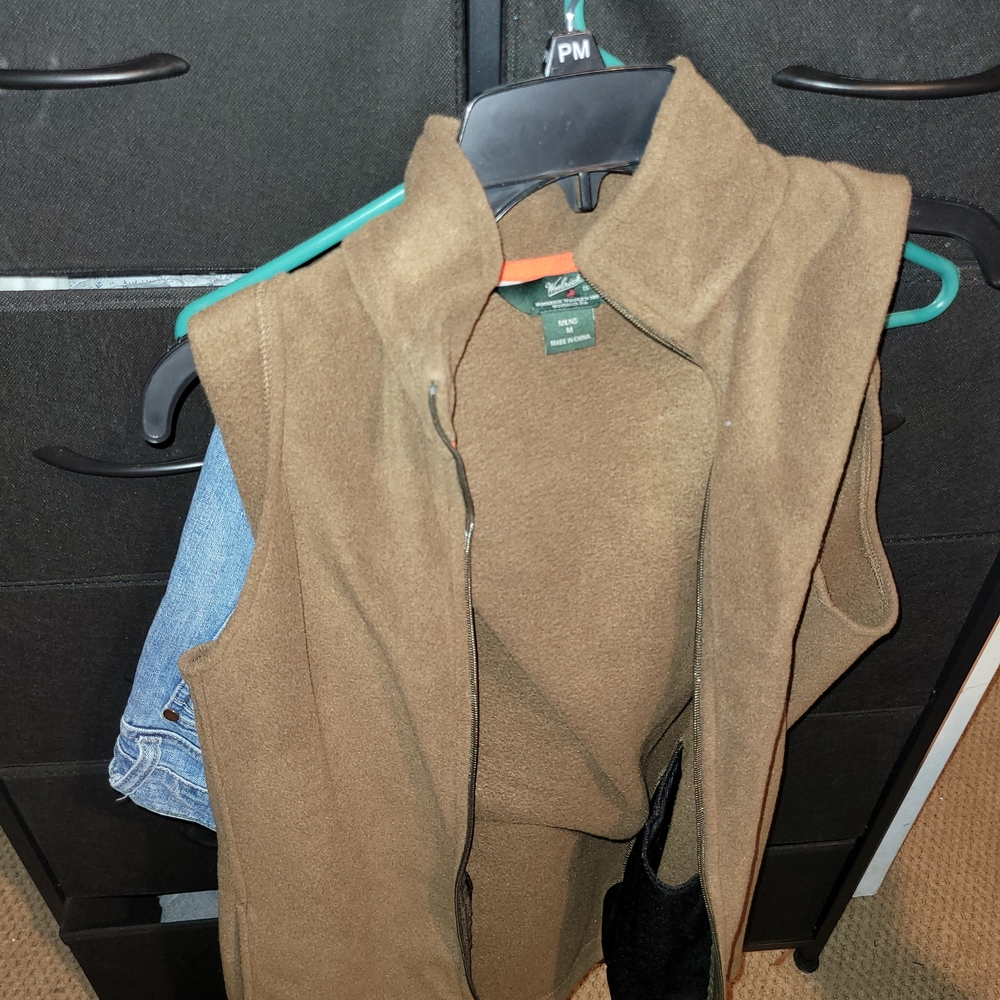 Weatherproof Tan Fleece Vest